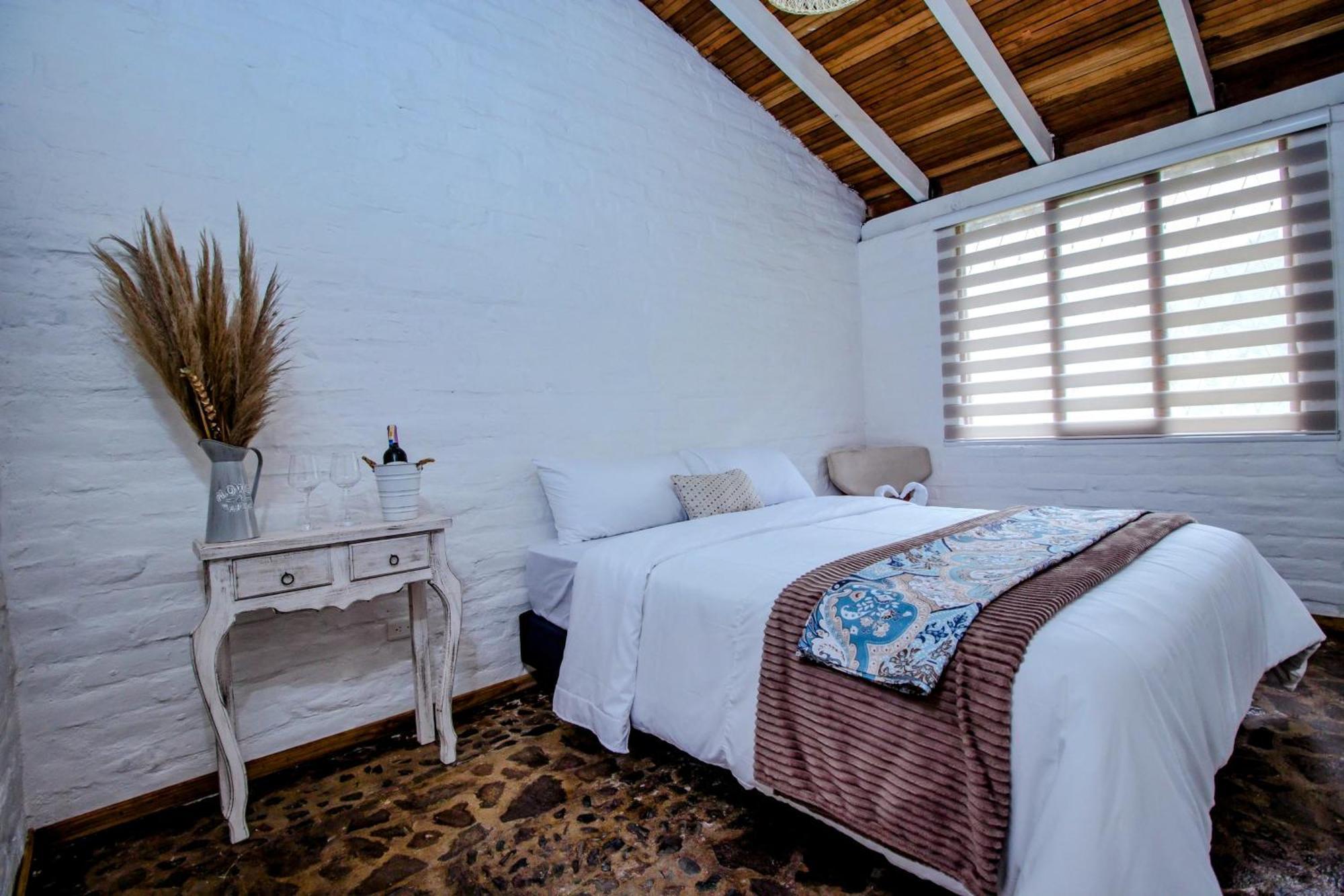 Rustic Quinta La Aurora Bed & Breakfast Banos  Bagian luar foto